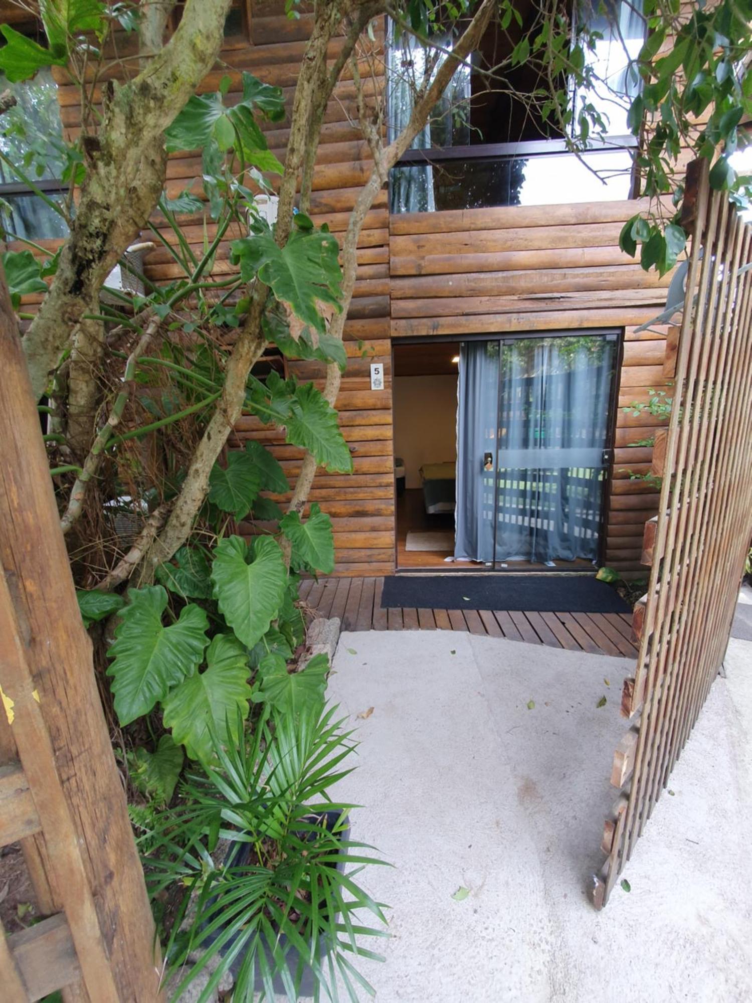 Hostel The Search House